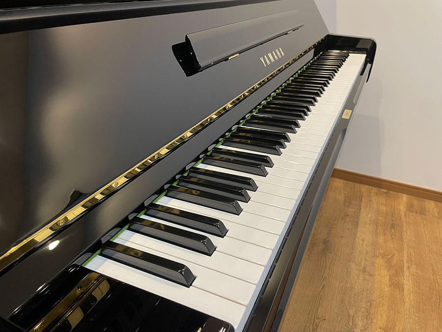 YAMAHA U1A【サイレント機能付き】