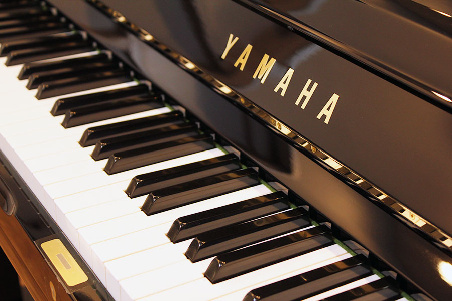 YAMAHA　U1A