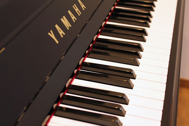 YAMAHA　U30BL