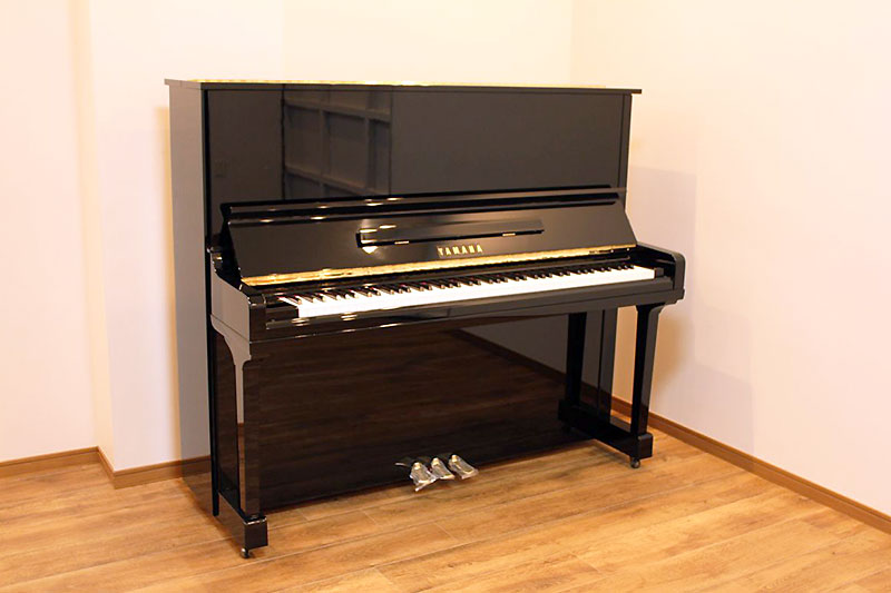 【すえ】YAMAHA アップライトピアノ U30BL 高品質・日本製 アップライトピアノ YAMAHA U30BL | ヤマハ特約店 文化堂