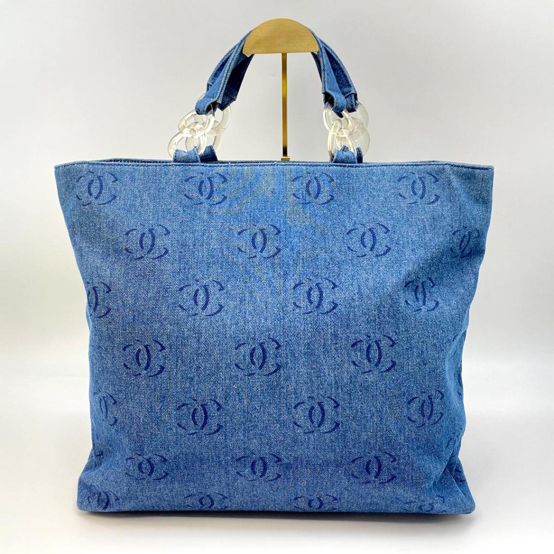 シャネル CHANEL プラチェーン ココマーク トートバッグ ブルー デニム CHANEL プラチェーン ココマーク トートバッグ ブルー デニム – ミウラ通信