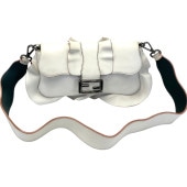 FENDI �ե���ǥ� �ޥ�ޥХ��å� �쥶�� ���������Хå� �ۥ磻�� �����ֹ桧9585