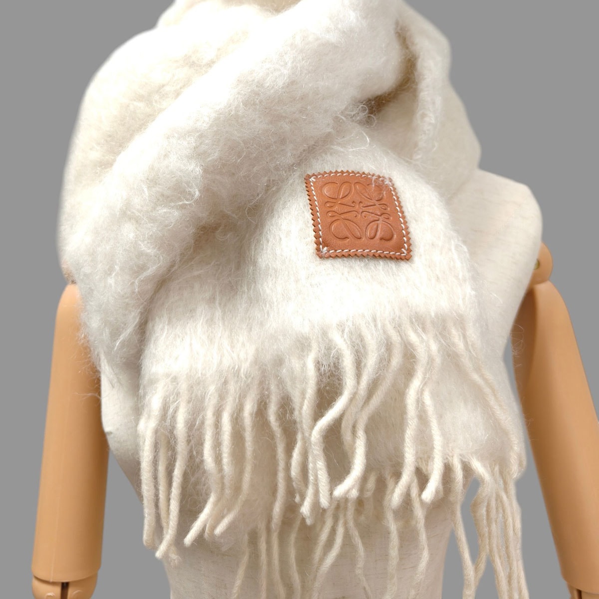 LOEWE ウール マフラー ホワイト ロエベ LOEWE LOEWE マフラー FSA6SS1X05 ウール モヘヤ （2100