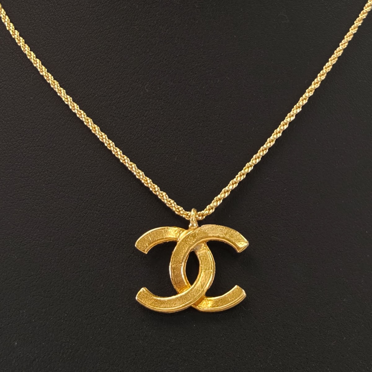 CHANEL シャネル ネックレス ココ メダリオン ゴールド 29刻印 CHANEL