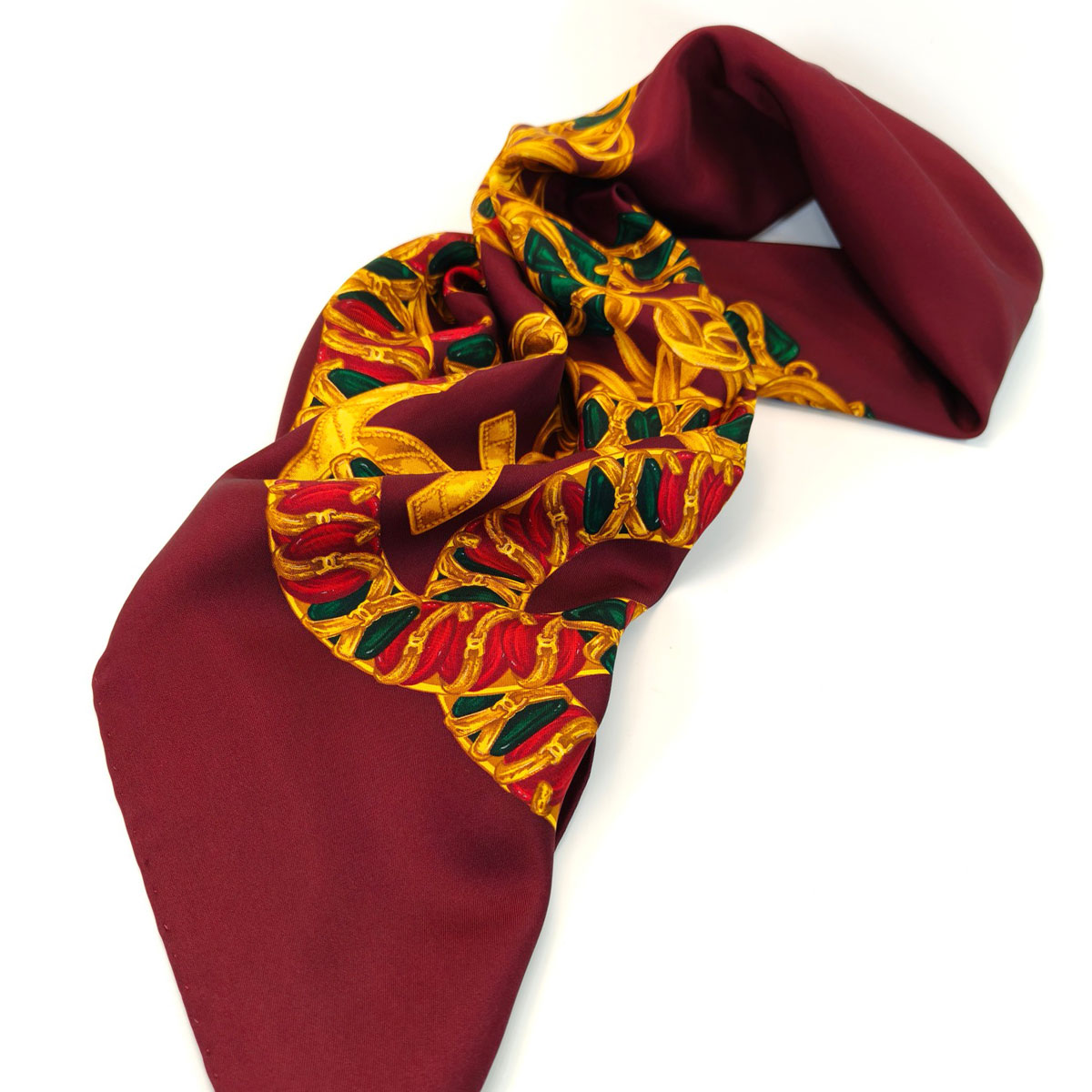 CHANEL　グリポアアクセサリーをモチーフにしたスカーフ CHANEL シャネル グリポワガラスジュエリー柄 シルクスカーフ