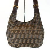 希少❗️美品☆フェンディ　ズッカ　エピ　メッセンジャーバッグ　黒　ユニセックス FENDI