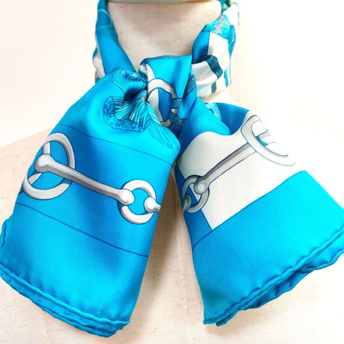 HERMES エルメス カレ90 クリケティス cliquetis シルク スカーフ 水色