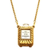 CHANEL ����ͥ� No19 ��� �ѥե塼�� �ߥ˥ܥȥ� �ͥå��쥹 ������� �����ֹ桧10730