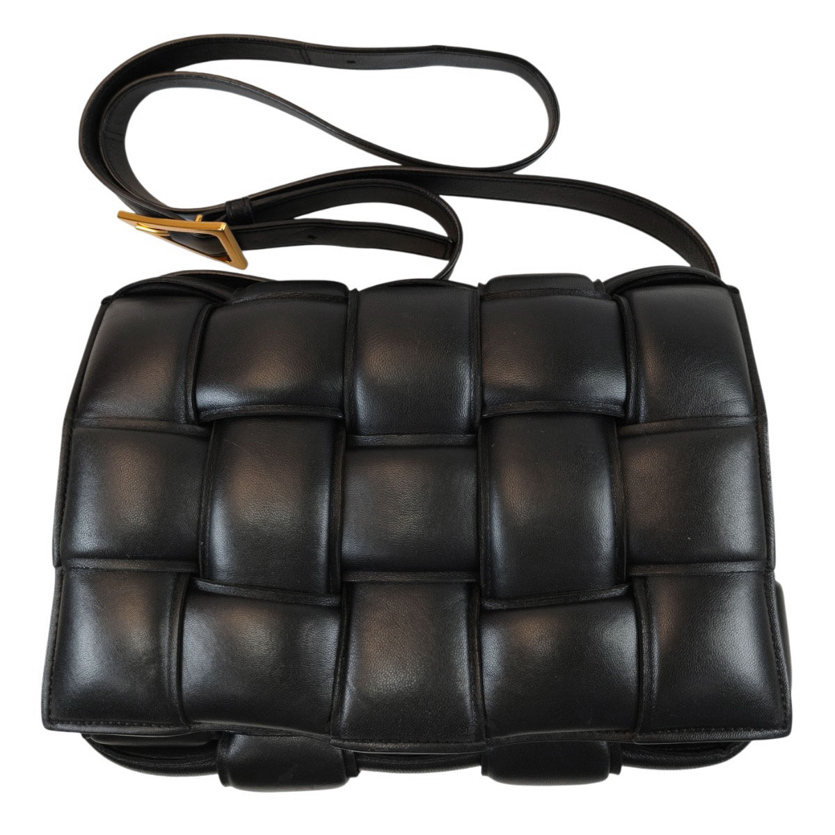 Bottega Veneta ボッテガ パデッド カセット イントレチャート ショルダーバッグ ブラック 管理番号：10747 Bottega Veneta ボッテガ パデッド カセット イントレチャート