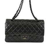 CHANEL ����ͥ� �ޥȥ�å�25 W�ե�å� �������󥷥������Хå� ��ॹ���� �� �����ֹ桧10889