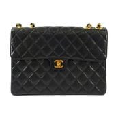 CHANEL ����ͥ� �ޥȥ�å�30 ����ӥ������� �������󥷥����� �֥�å� �����ֹ桧10972