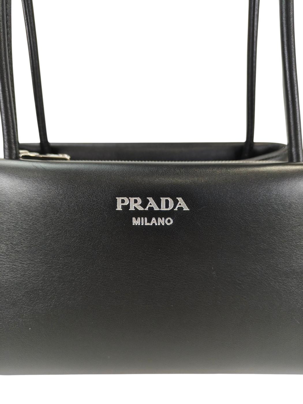 PRADA �ץ�� �쥶�� �ȡ��ȥХå� ��󥷥����� �֥�å� �����ֹ桧11325