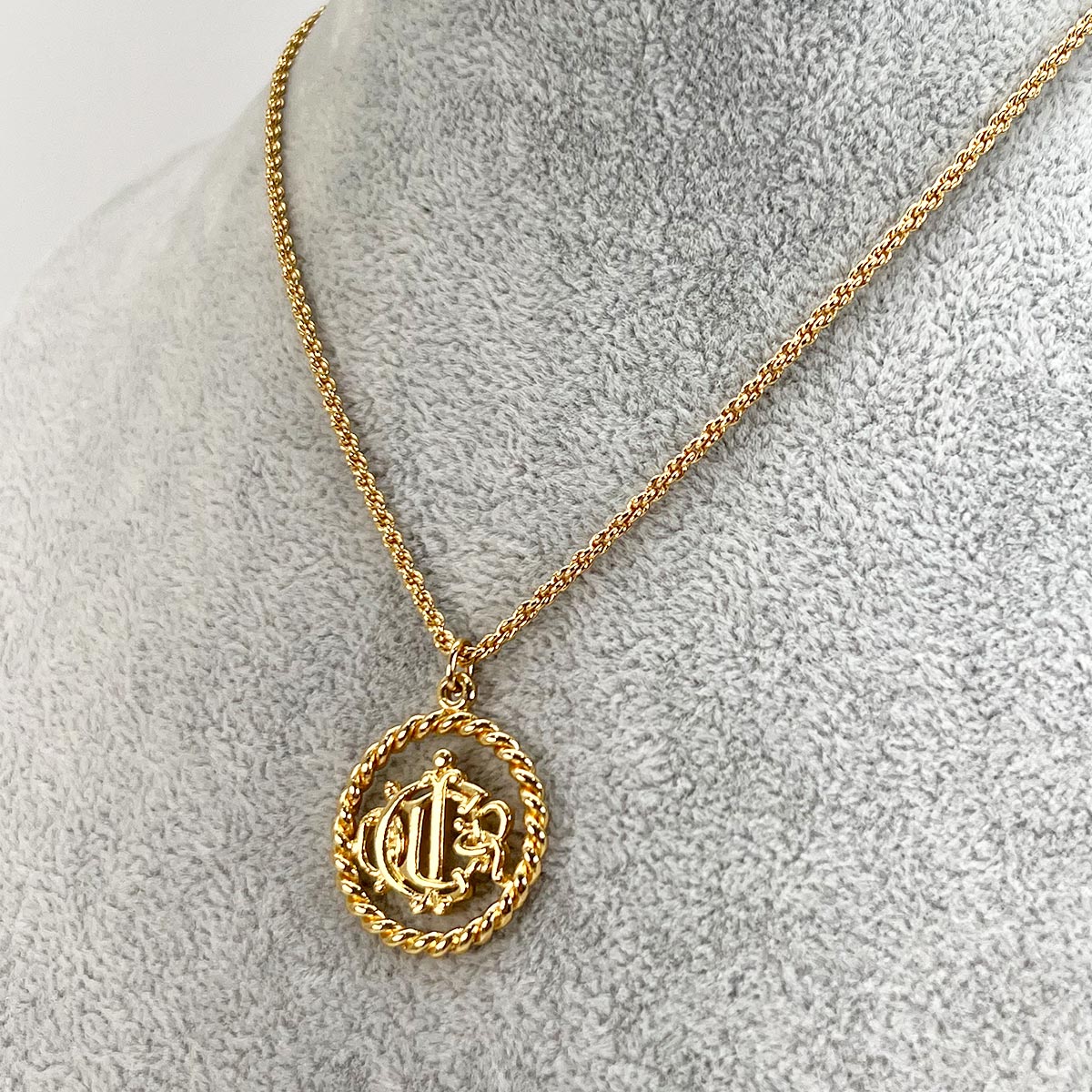 CHRISTIAN DIOR ディオール ロゴネックレス ゴールド ネックレス