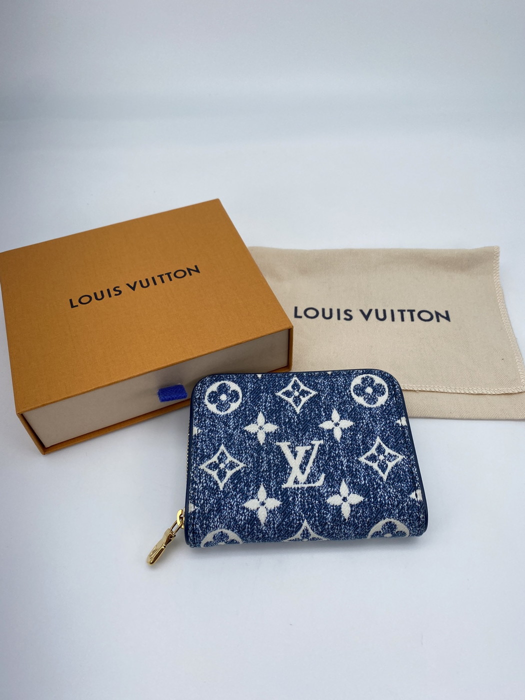 Louis Vuitton  ���åԡ���������ѡ��� ���� �����ɥ����� �����󥱡��� M81185 �ǥ˥� �����ֹ桧9237