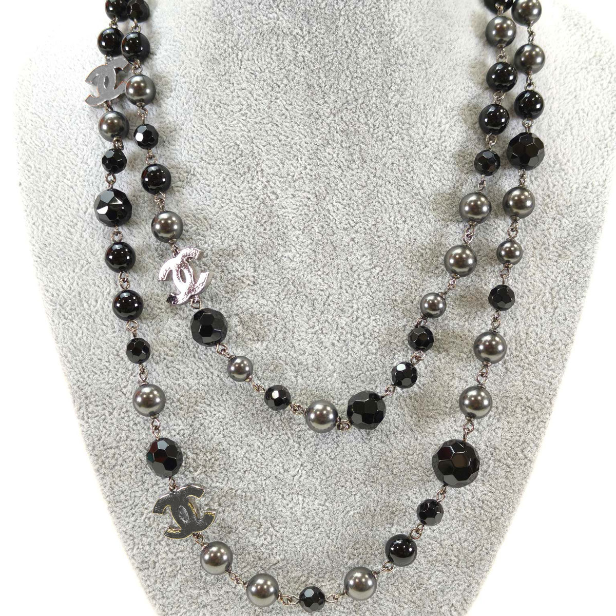 CHANEL ブラックパール ロングネックレス CHANEL シャネル 黒パールロングネックレス｜結婚式パーティーの