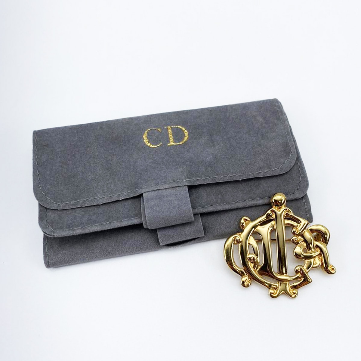 Christian Dior エンブレムブローチ cd Christian Dior エンブレムブローチ cd 美品 DIOR ブローチ エンブレム