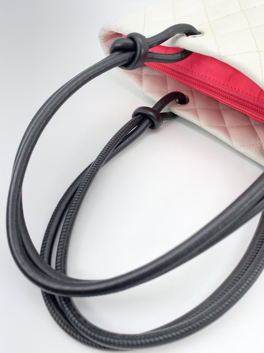 ����ͥ� CHANEL ����ܥ�饤�� �ߥǥ�����ȡ��� A25167 �ȡ��ȥХå� �ۥ磻�� �֥�å� �����ֹ桧8807