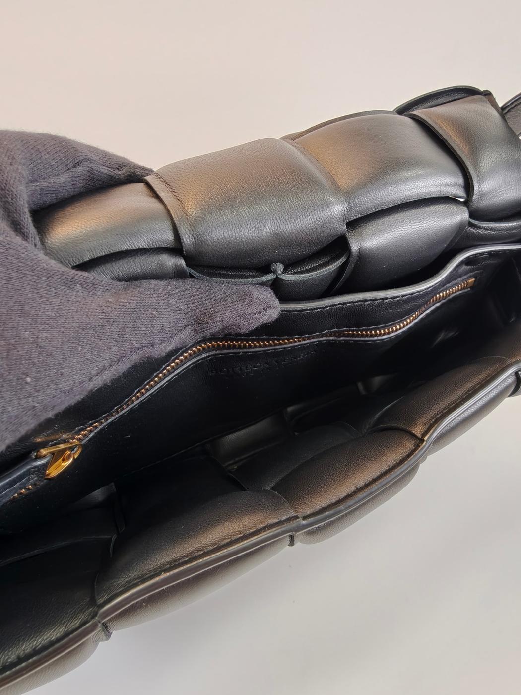 Bottega Veneta �ܥåƥ� �ѥǥå� �����å� ����ȥ���㡼�� ���������Хå� �֥�å� �����ֹ桧10747