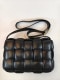 Bottega Veneta �ܥåƥ� �ѥǥå� �����å� ����ȥ���㡼�� ���������Хå� �֥�å� �����ֹ桧10747