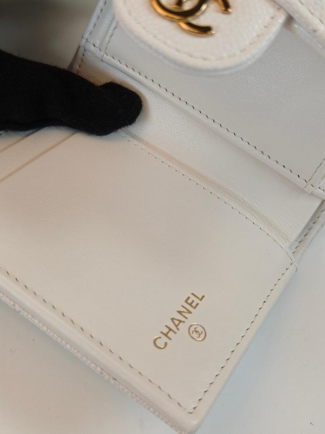 CHANEL ����ͥ� ���饷�å� ���⡼�� �ե�å� ������å� �����ޤ� ���� �ۥ磻�� �����ֹ桧10751