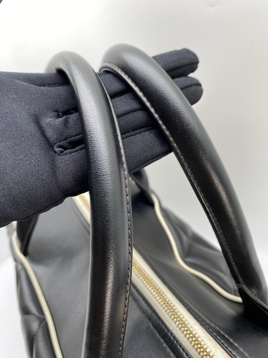 CHANEL ����ͥ� ���ݡ��ĥ饤�� �ޥȥ�å� �ܥ��ȥ� �Хå� �쥶�� �� A05943 �����ֹ桧8905