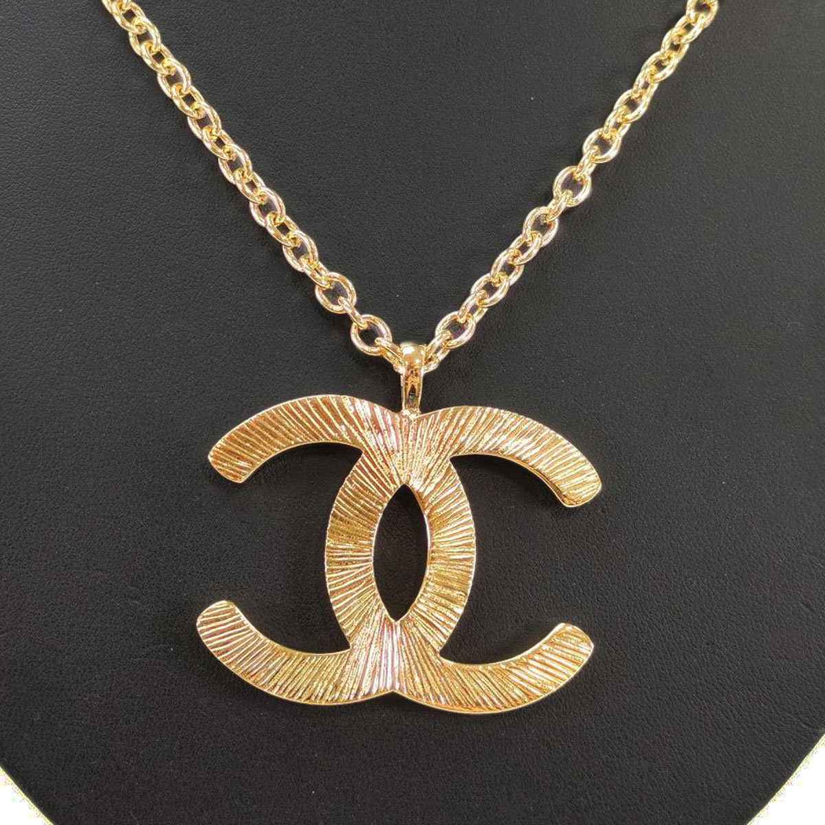 CHANEL ����ͥ� �顼�� �����ޡ��� B22L ���� �ͥå��쥹 �ڥ����� �������  �����ֹ桧10361