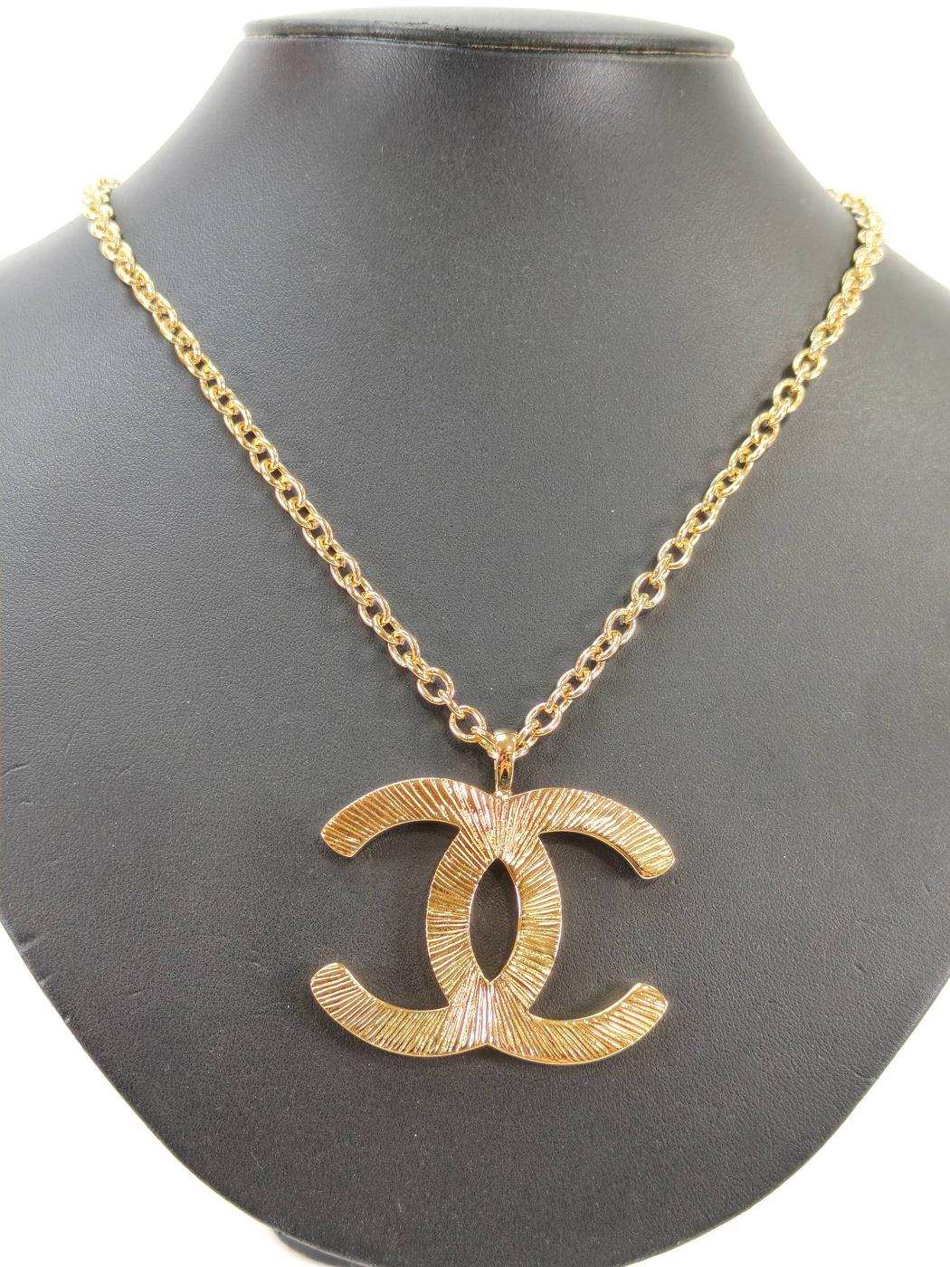 CHANEL ����ͥ� �顼�� �����ޡ��� B22L ���� �ͥå��쥹 �ڥ����� �������  �����ֹ桧10361