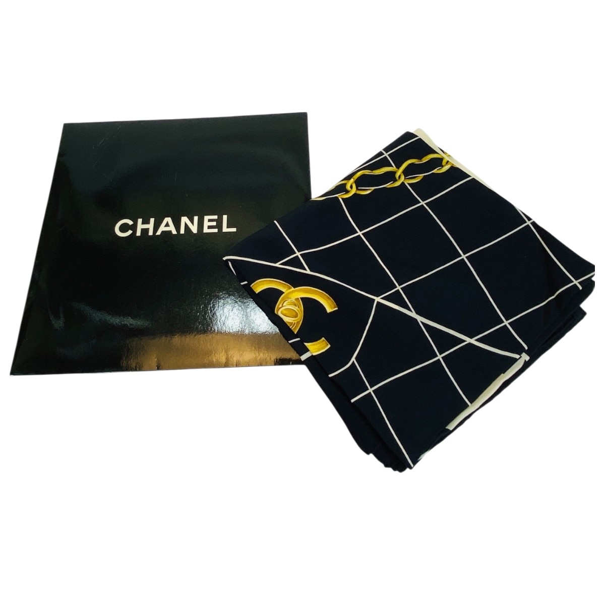 CHANEL シャネル スカーフ 大判 ココマーク マトラッセ ヴィンテージ CHANEL シャネル スカーフ 大判 ココマーク マトラッセ ブラック