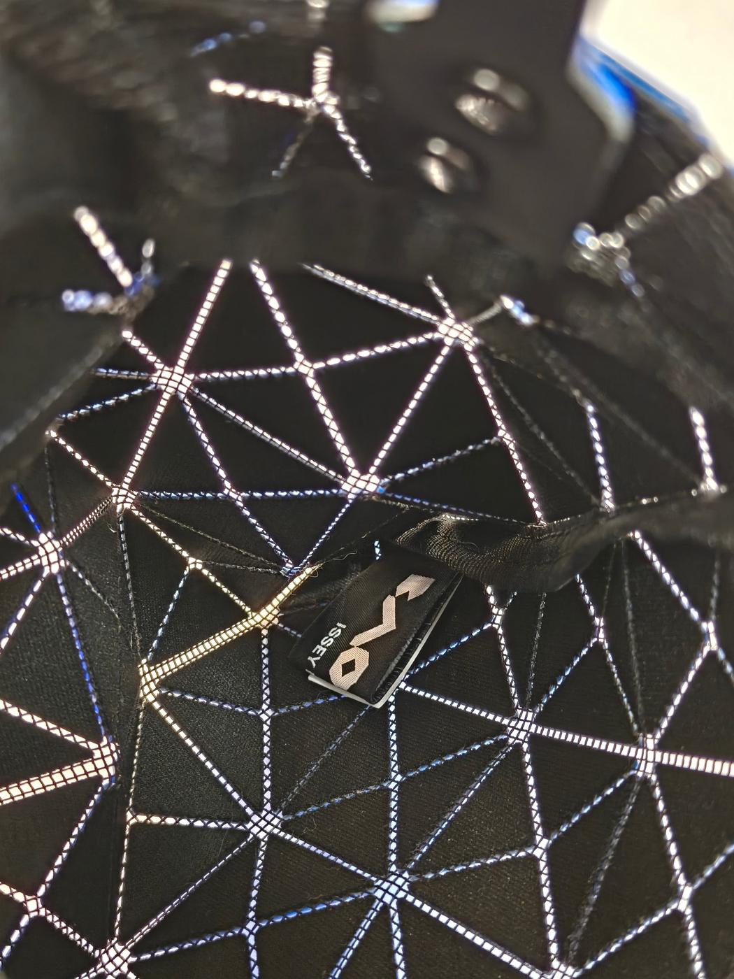 BAOBAO ISSEY MIYAKE �Х��Х� �ϥ�ɥХå� �ߥ˥Хå� �� �����ֹ桧10761