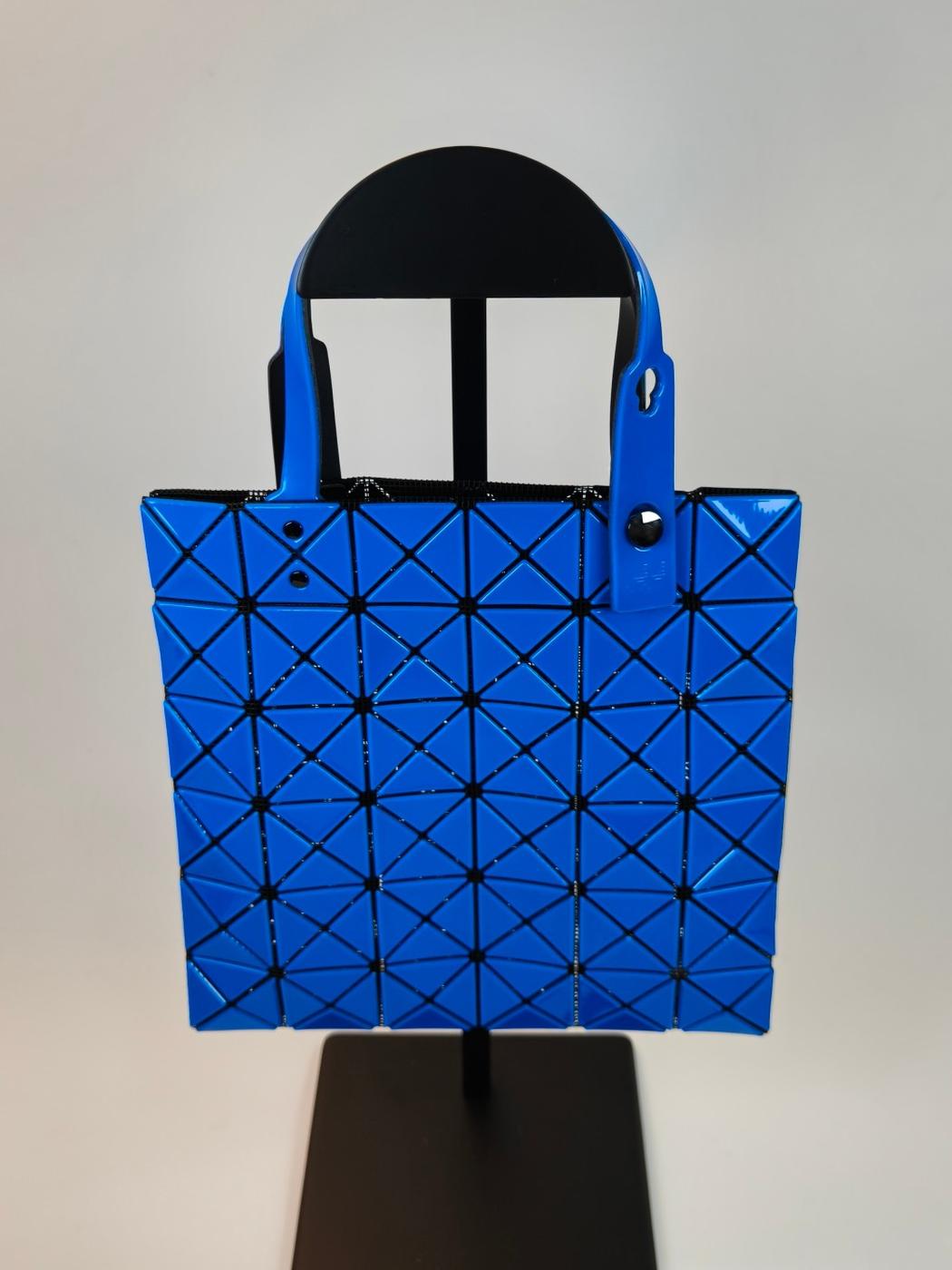 BAOBAO ISSEY MIYAKE �Х��Х� �ϥ�ɥХå� �ߥ˥Хå� �� �����ֹ桧10761