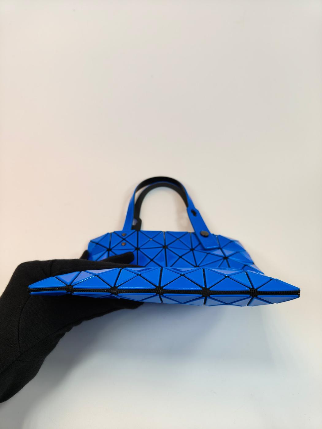 BAOBAO ISSEY MIYAKE �Х��Х� �ϥ�ɥХå� �ߥ˥Хå� �� �����ֹ桧10761