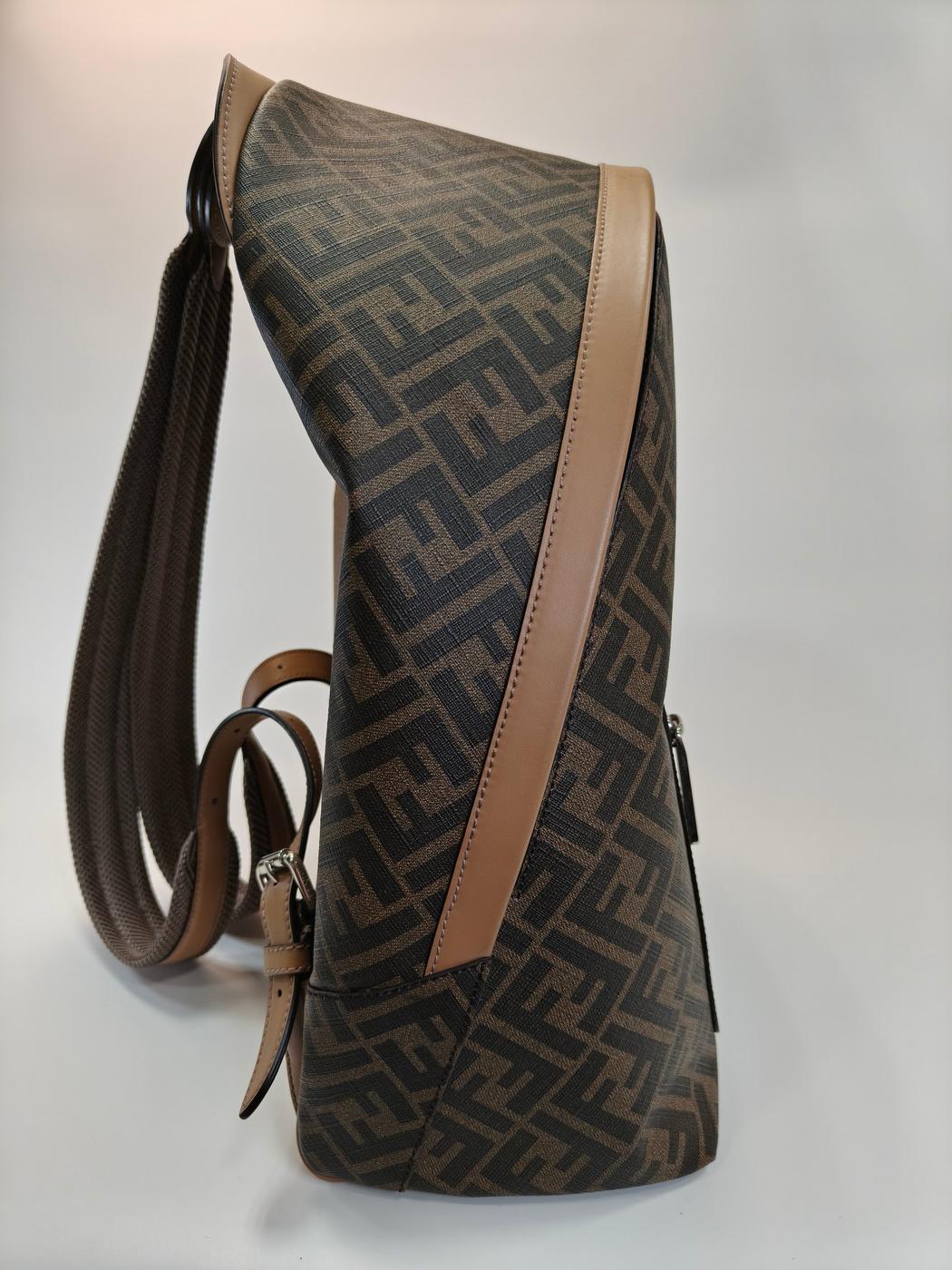 �ե���ǥ� FENDI ���å� �Хå��ѥå� �������� 7VZ077 A9XS F1IKC �����ʥ��ʥ� ���⡼�� �����ֹ桧9829