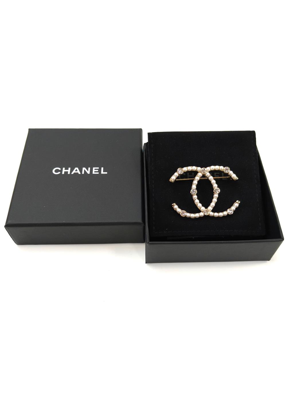 CHANEL ����ͥ� �����ޡ��� �ѡ��� �֥����� �ۥ磻�ȡߥ������ �����ֹ桧10556