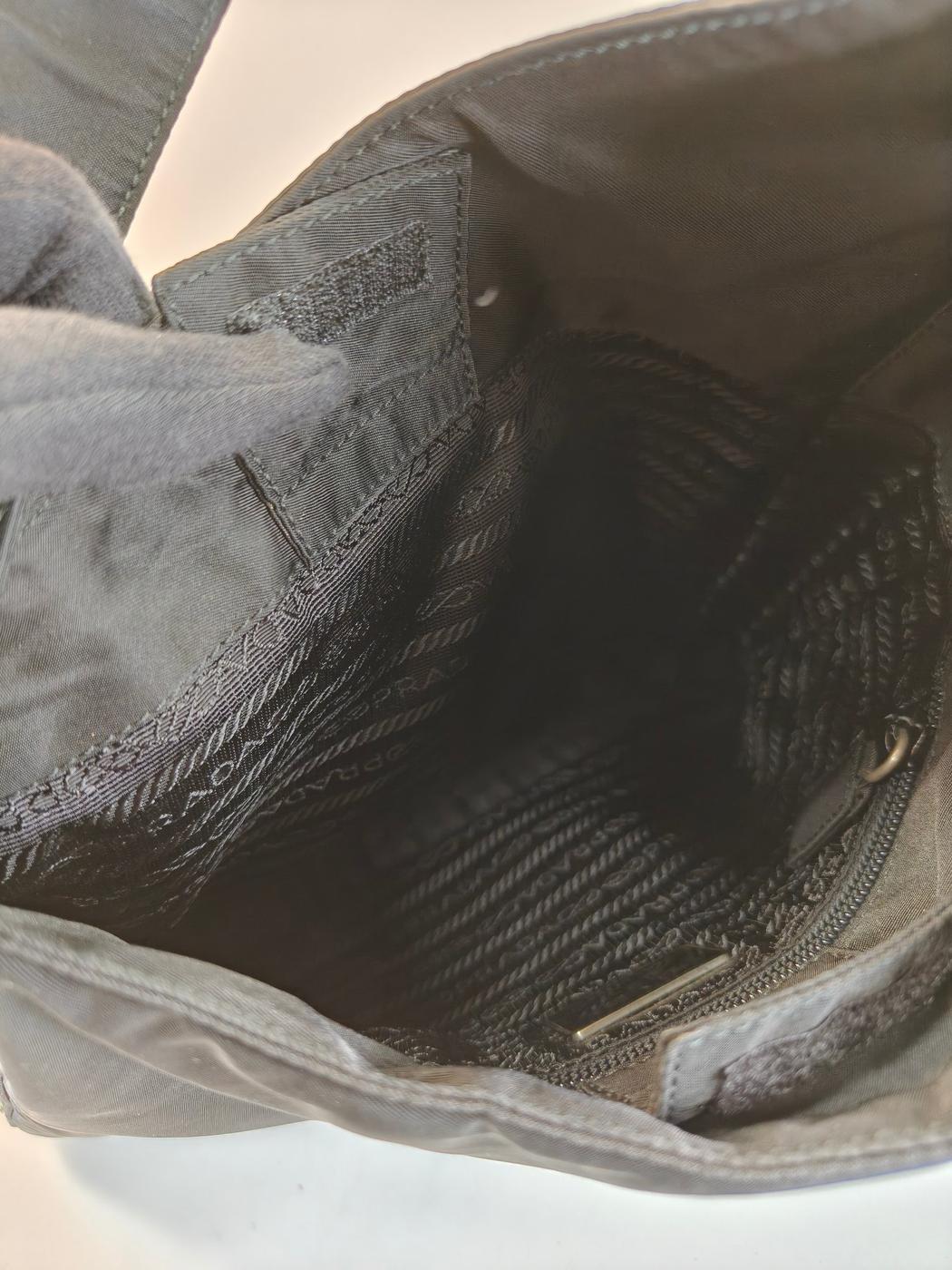 PRADA �ץ�� �ʥ����� ��󥷥������Хå� �֥�å� �����ֹ桧10765