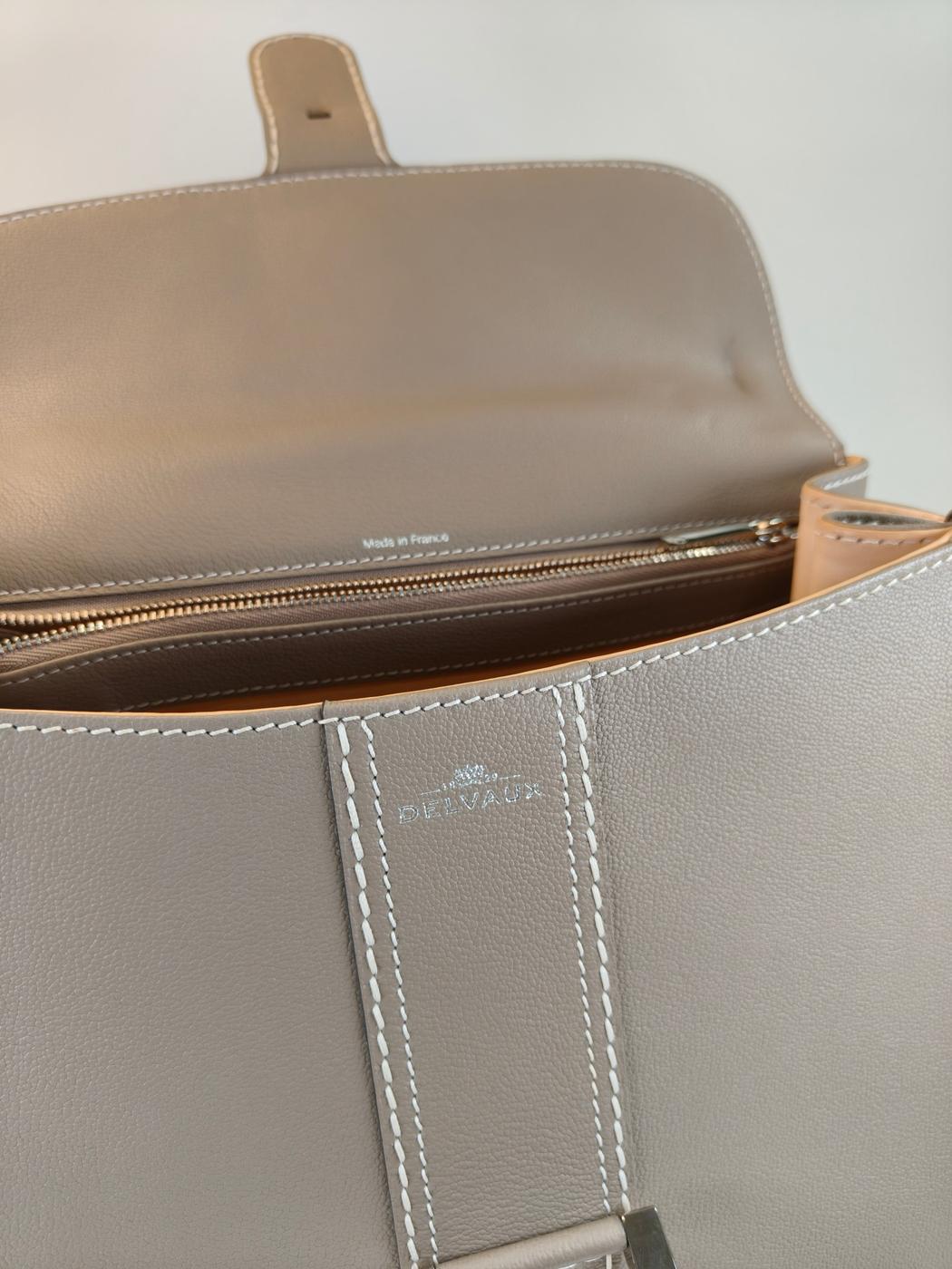 Delvaux �ǥ������ �֥���MM 2Way �ϥ�ɥХå� �������� ���졼 �����ֹ桧10767