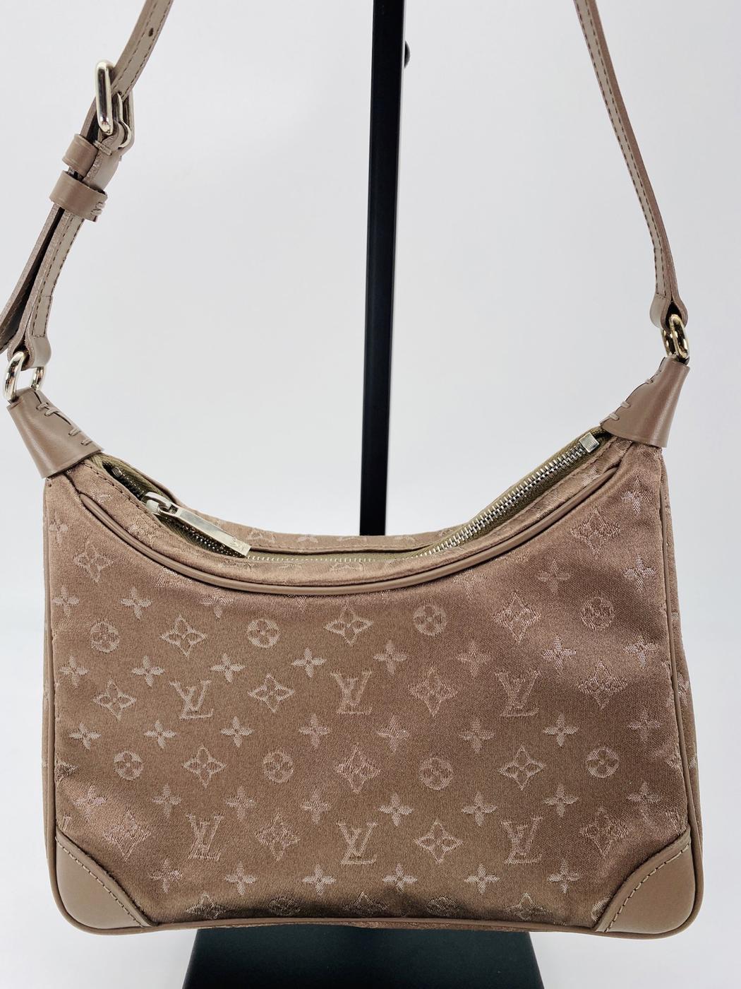 �륤�������ȥ� ��ȥ�֥����˥� ��Υ���ॵ�ƥ� �ϥ�ɥХå� �Хå� ��ǥ����� M92143 �����ֹ桧8910