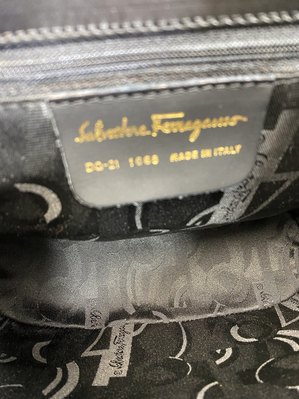 Salvatore Ferragamo ȡե饬 ϥɥХå å ҡ 㡼   ե쥶 ֹ桧9537