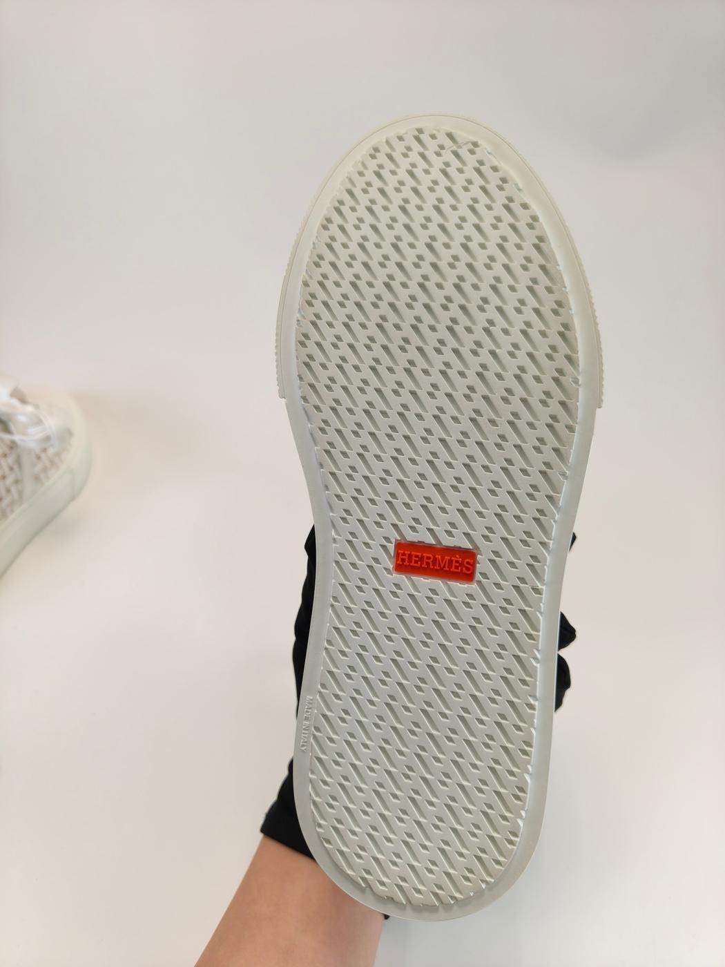 HERMES ����᥹ �ǥ� ���ˡ����� ������37.5 ��24cm �ۥ磻�� ̤���� �����ֹ桧10380