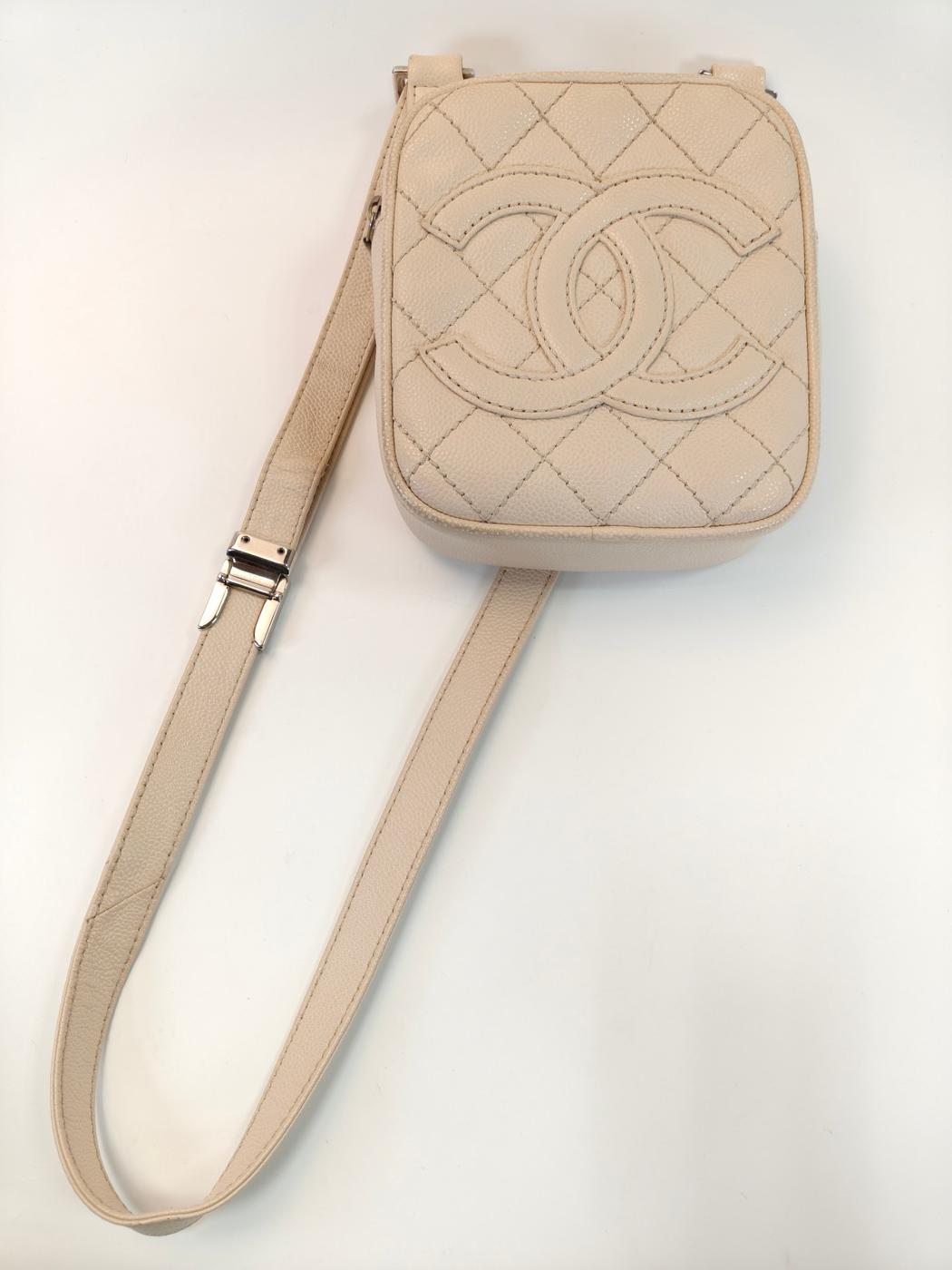 CHANEL ����ͥ� �ޥȥ�å� ���������Хå� �ݥ����å� �ߥ˥Хå� ����ӥ������� �١����� �����ֹ桧10685