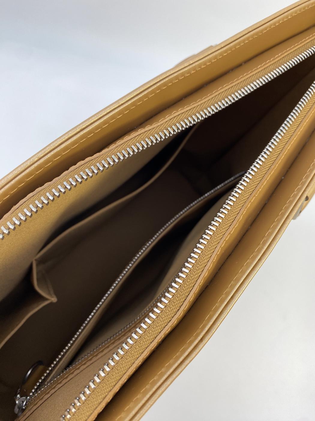 LOUIS VUITTON �륤�����ȥ� �ȡ��ȥХå� �����륦�å� ��Υ���ࡦ�ޥå� ����֥� M55107 AMBRE ������� �����ֹ桧8650