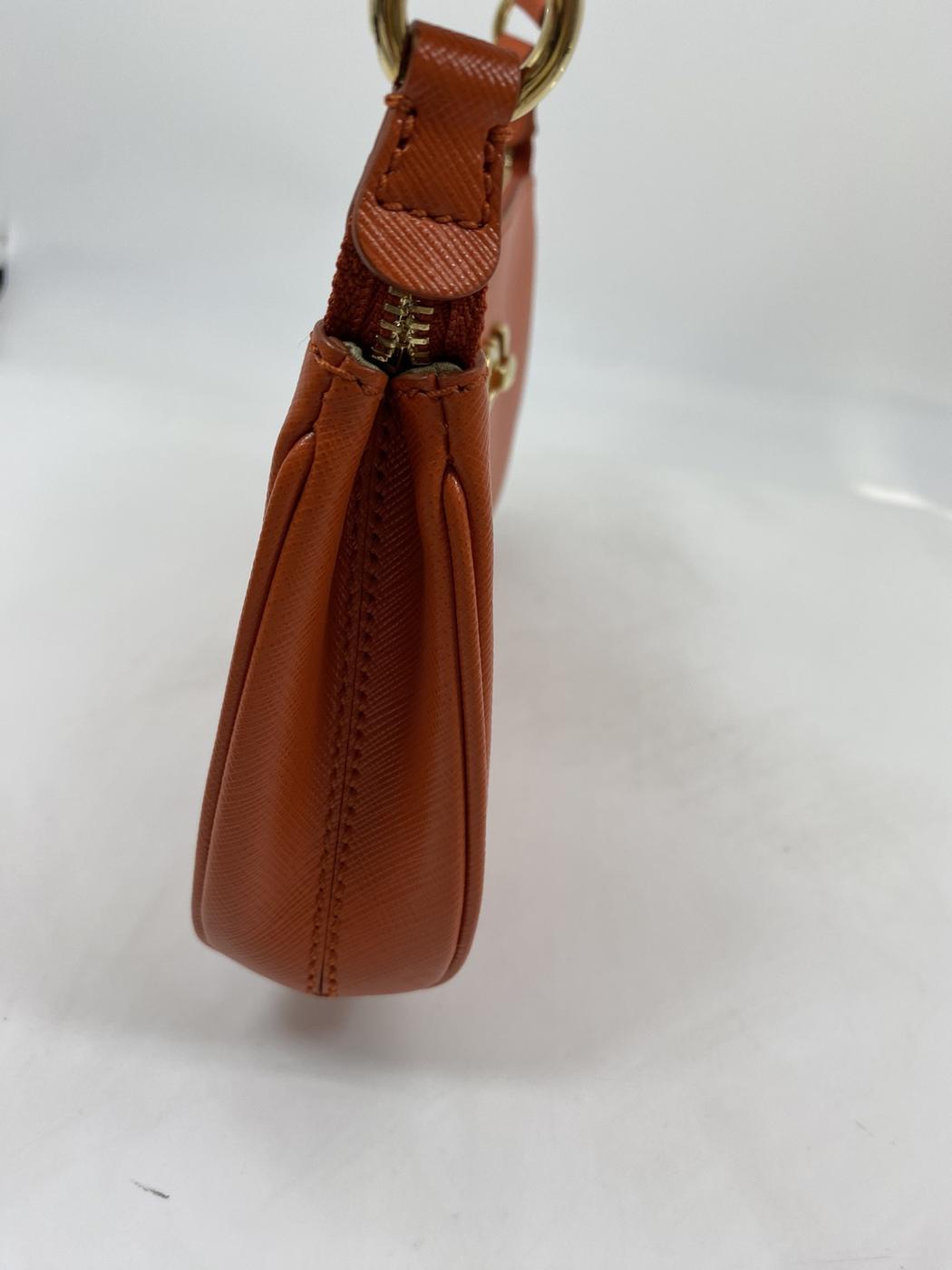 Salvatore Ferragamo ե饬   ɶ ֹ桧7004