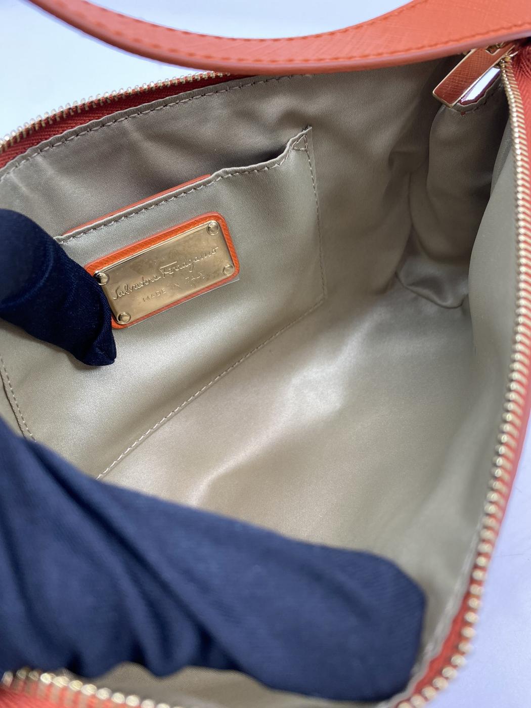 Salvatore Ferragamo ե饬   ɶ ֹ桧7004