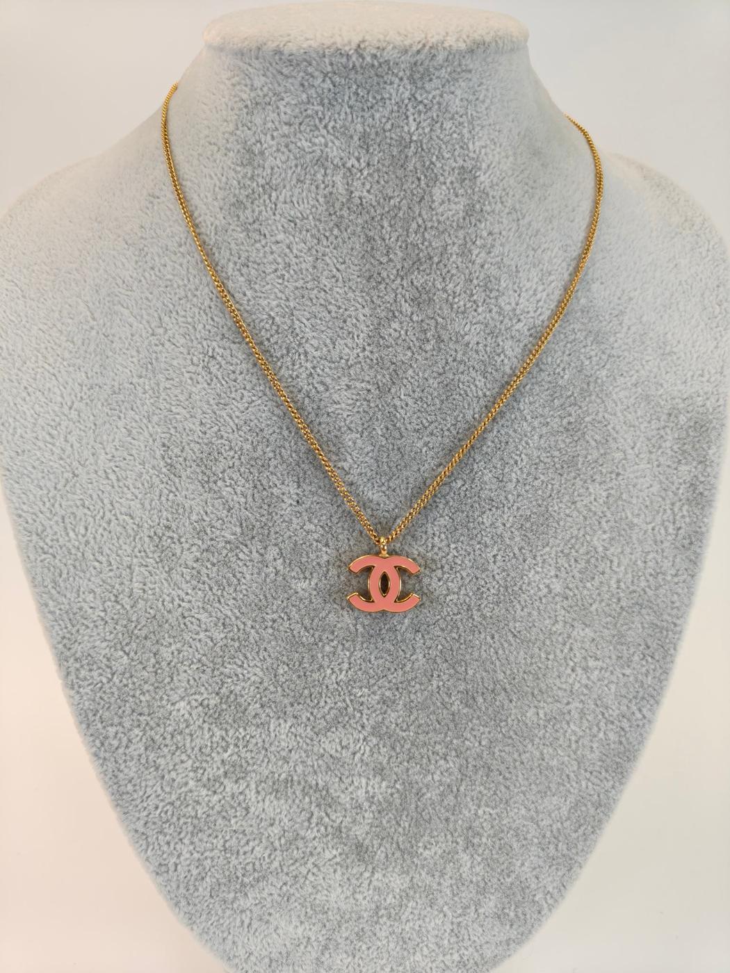 CHANEL ����ͥ� �����ޡ��� �ͥå��쥹 �ԥ� �����ֹ桧10483