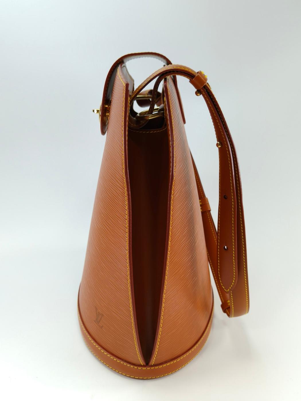 LOUIS VUITTON �륤�����ȥ� ���� �����ˡ� ���������Хå� �֥饦�� �����ֹ桧11002