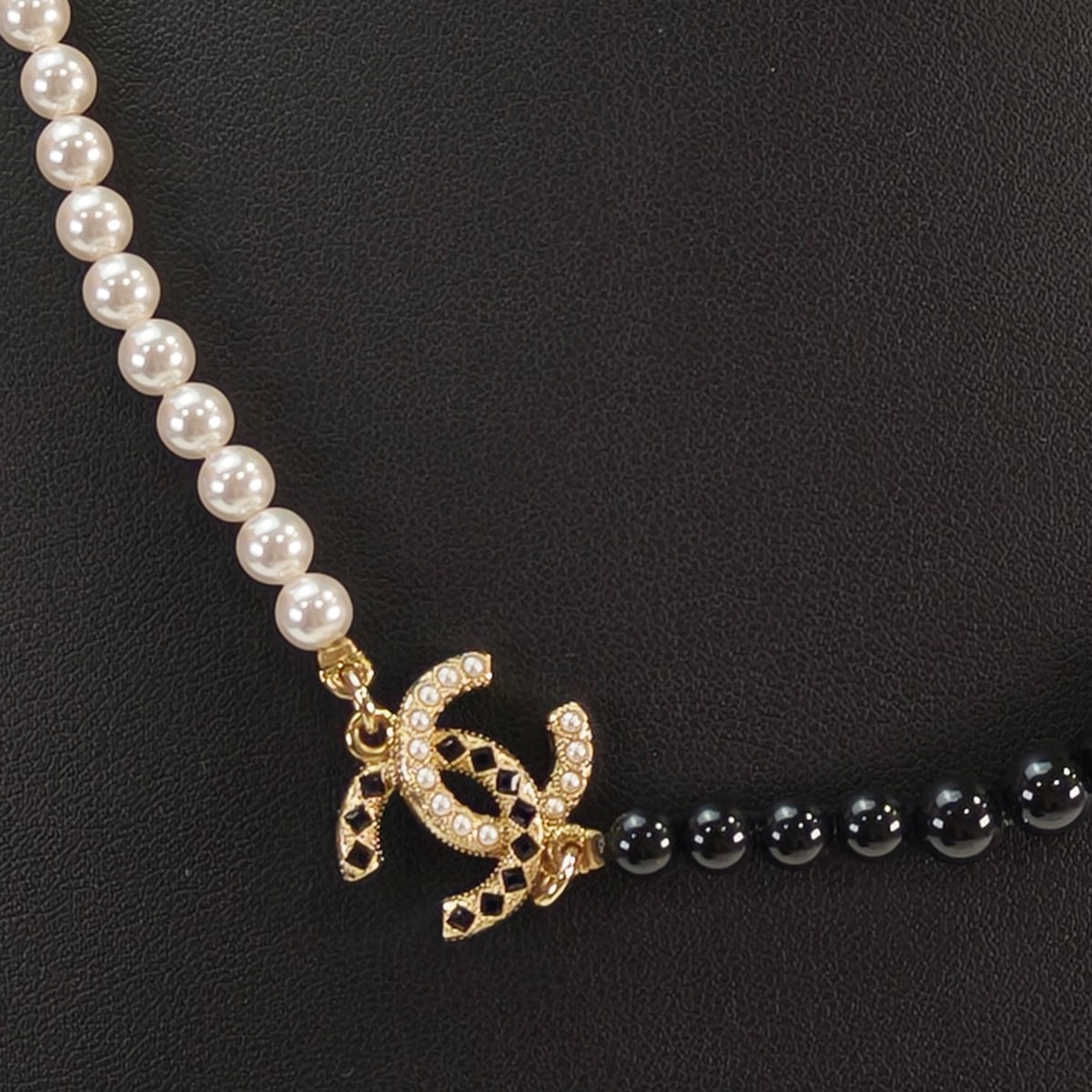 Chanel パールネックレス CHANEL シャネル パール ネックレス チョーカー ブラック×ホワイト