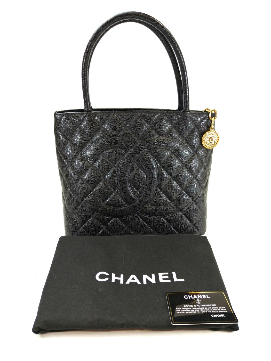 CHANEL ����ͥ� �ޥȥ�å� ����ӥ������� ����ȡ��� �ȡ��ȥХå� �֥�å� �����ֹ桧10909