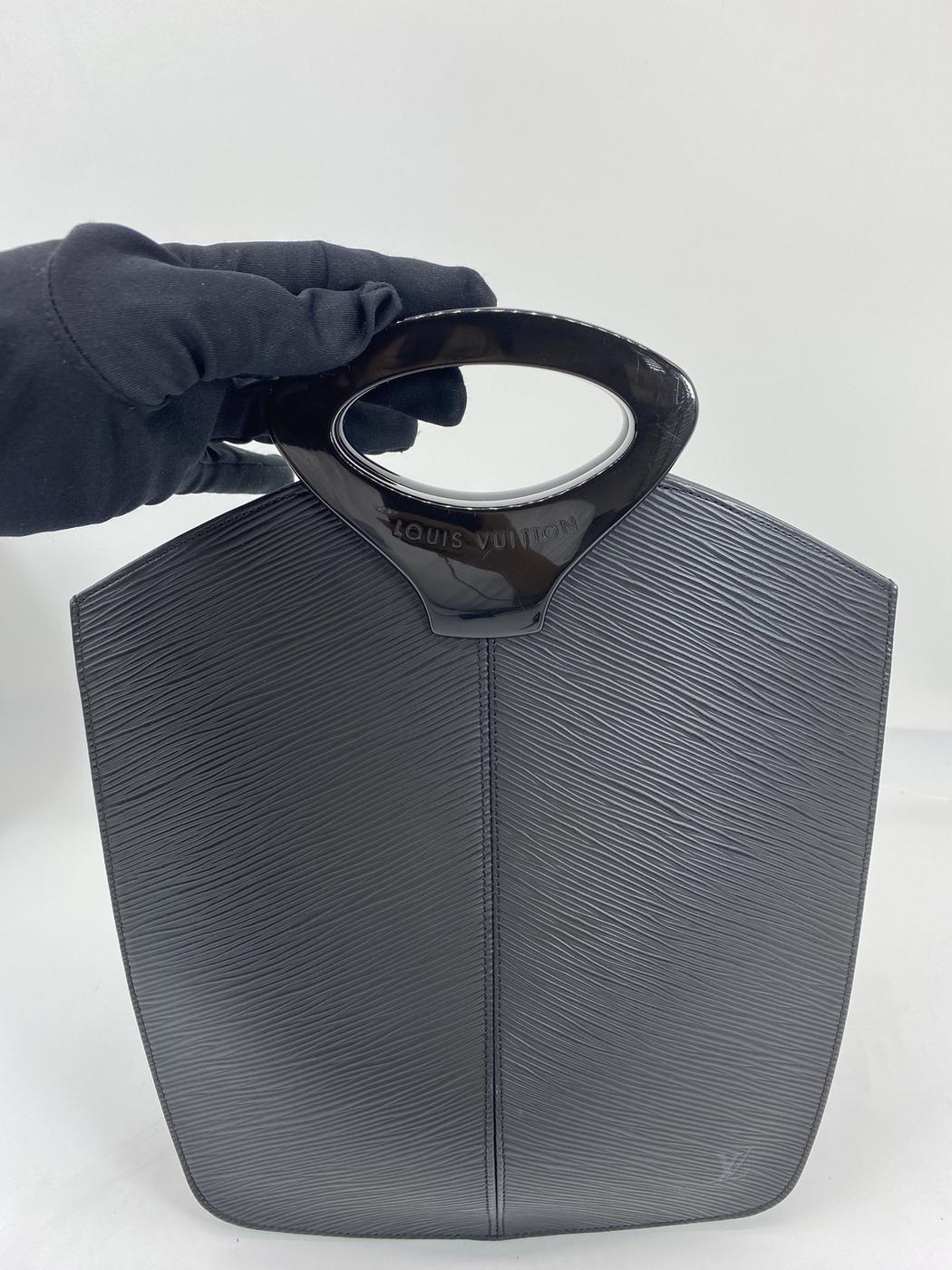 LOUIS VUITTON �륤�����ȥ� �ɥ��ߥ���� ���� �ϥ�ɥХå� �� M52682 �����ֹ桧7451��