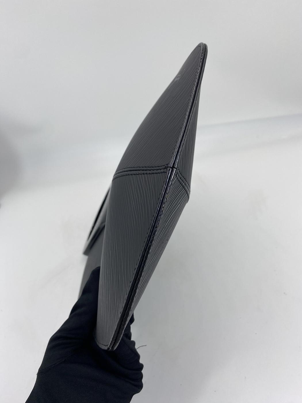 LOUIS VUITTON �륤�����ȥ� �ɥ��ߥ���� ���� �ϥ�ɥХå� �� M52682 �����ֹ桧7451��