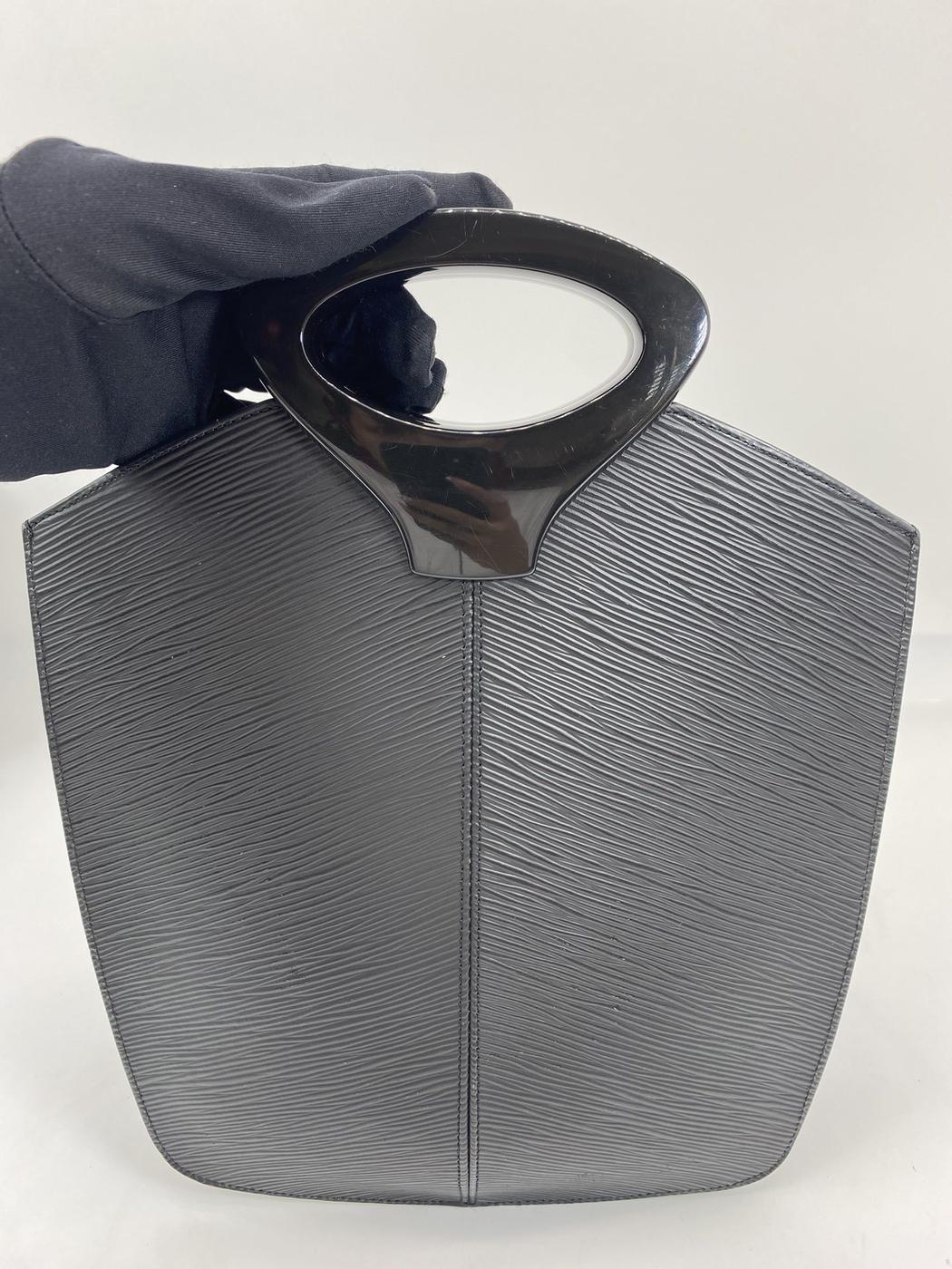 LOUIS VUITTON �륤�����ȥ� �ɥ��ߥ���� ���� �ϥ�ɥХå� �� M52682 �����ֹ桧7451��