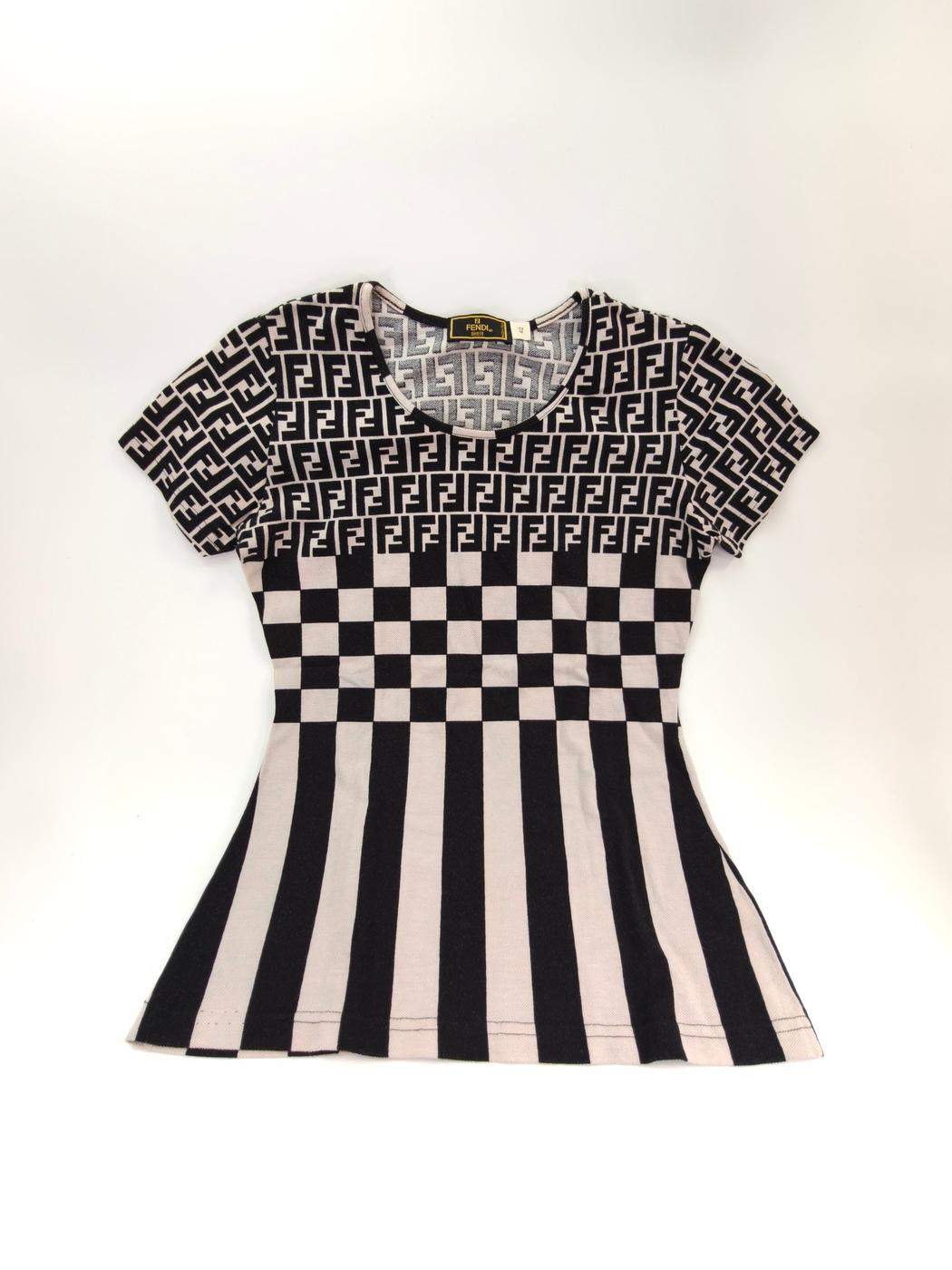 FENDI �ե���ǥ� ���� ���� T����� Ⱦµ �֥�å� �����ܥ꡼ #42 �����ֹ桧9884